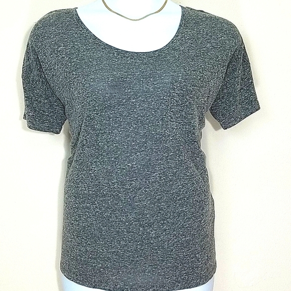 Old Navy Tops - Linen Blend T-shirt short sleeve crew neck boyfriend front pocket Gray Relaxed